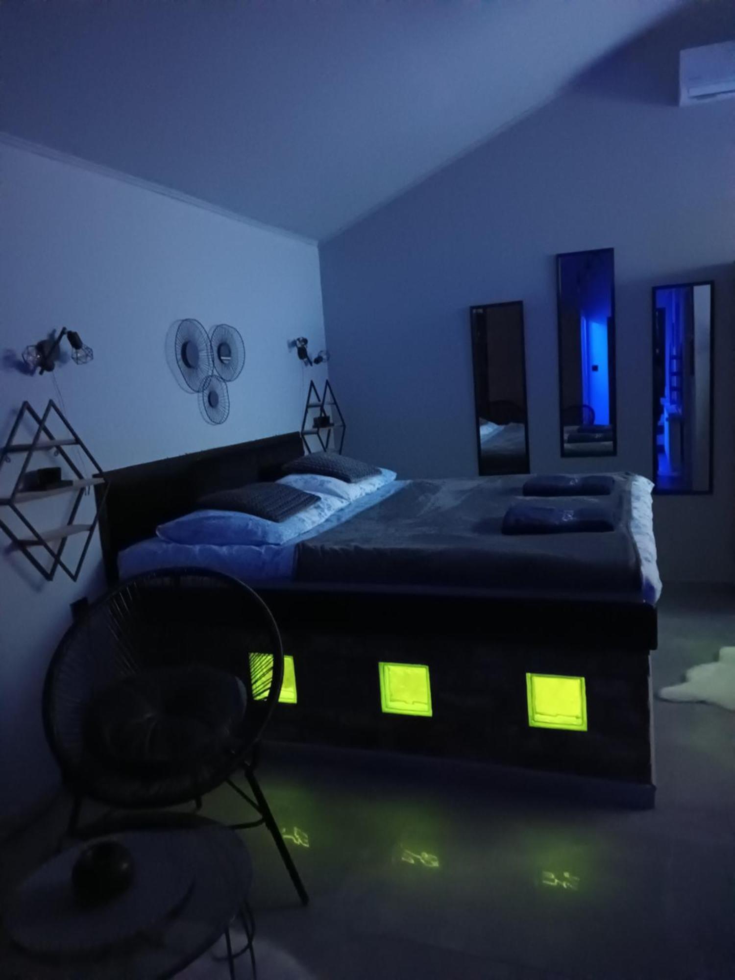 Apartments Bakine Carolije Karanac Ngoại thất bức ảnh